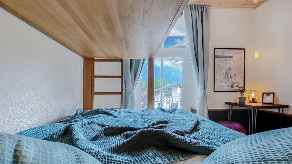 Double or Twin Room, Private Bathroom (Adventurer) | In-room safe, blackout drapes, soundproofing, free WiFi