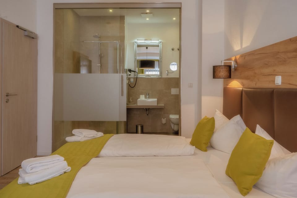 Small Villa - Superior Double Room | Premium bedding, in-room safe, desk, blackout drapes