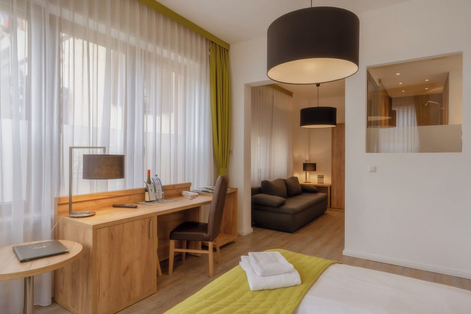 Small Villa - Deluxe Double Room | Premium bedding, in-room safe, desk, blackout drapes