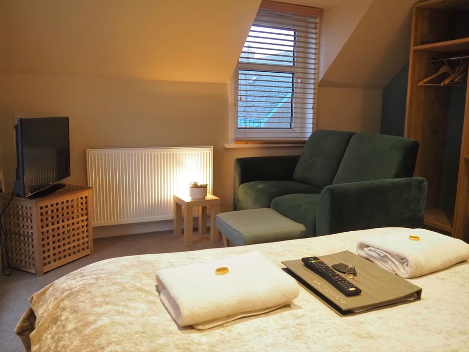 Double Room, Sea View (Select Room) | Free WiFi, bed sheets