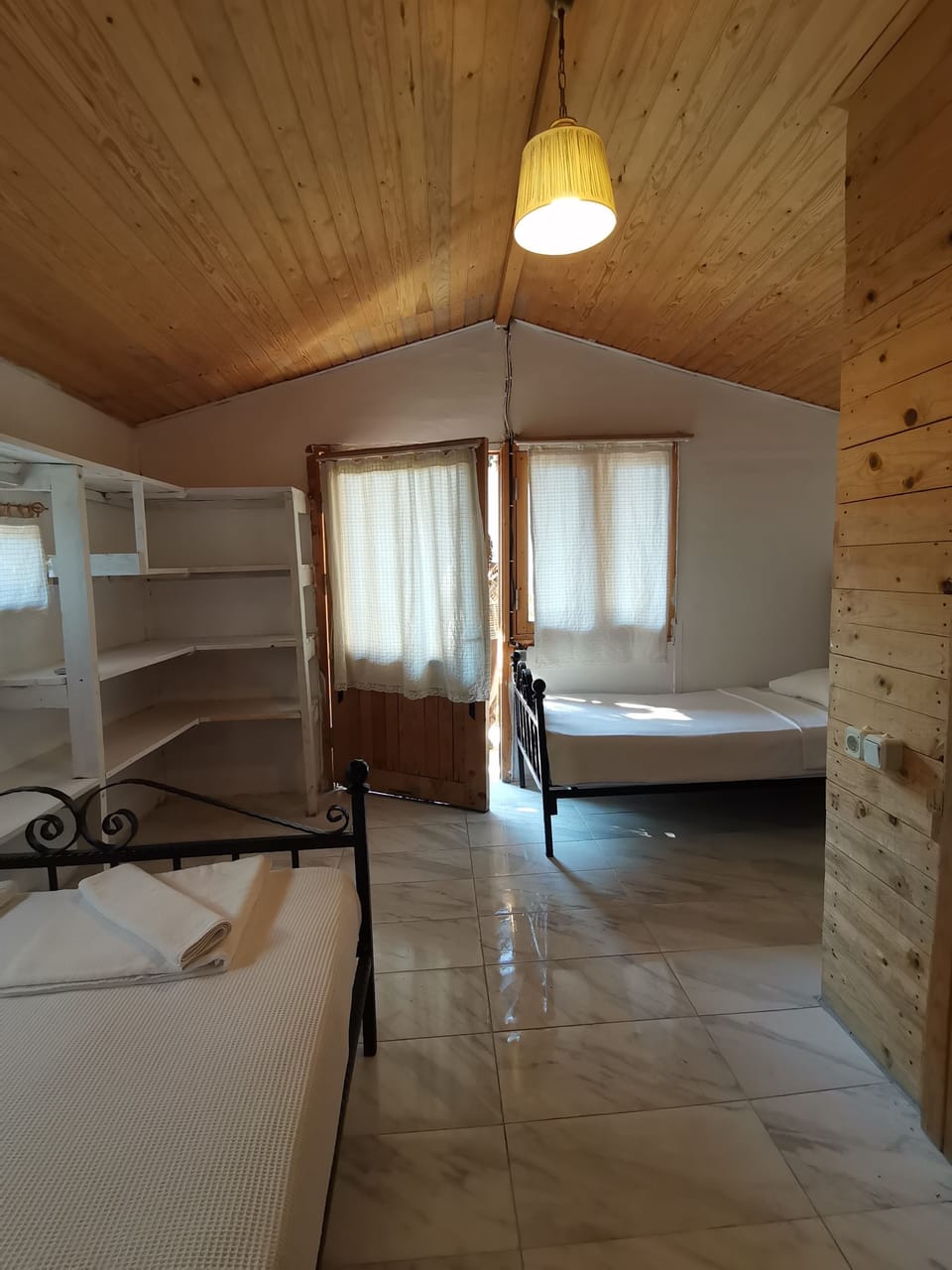 Desk, free cribs/infant beds, free WiFi, bed sheets