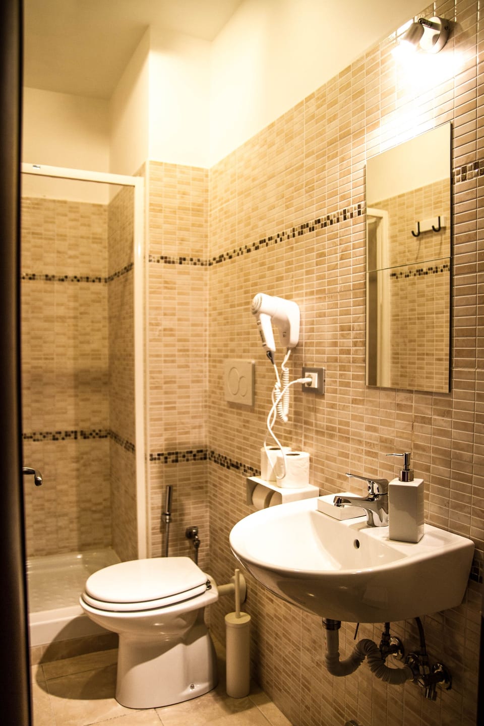 Quadruple Room | Bathroom | Shower, hair dryer, towels