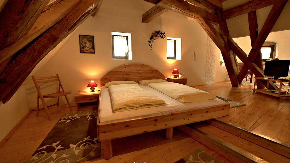 Premium bedding, rollaway beds (surcharge), WiFi (free), bed sheets