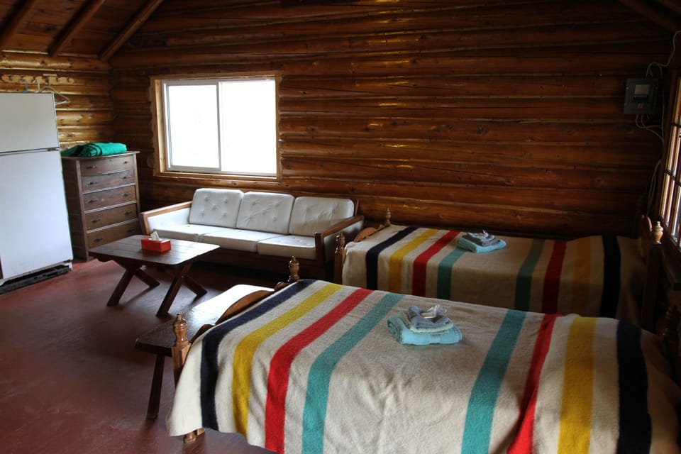 Traditional Cabin, Lake View (1)