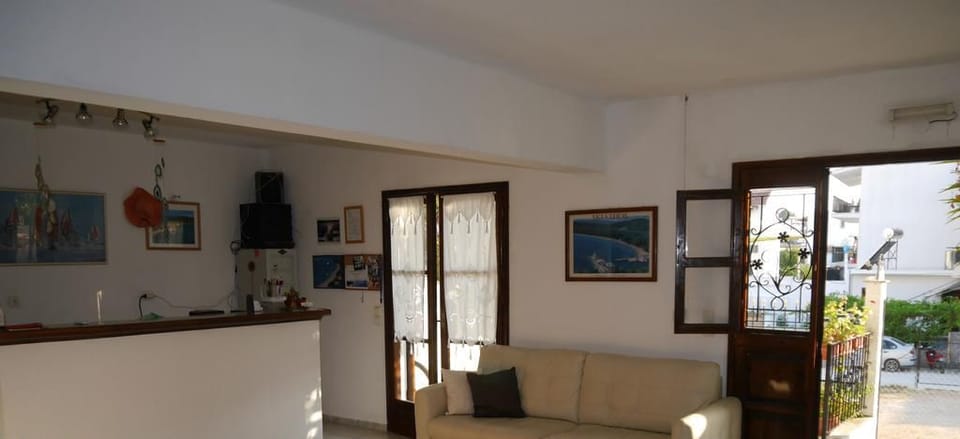 Mimoza Studios Bed and Breakfast in Skiathos