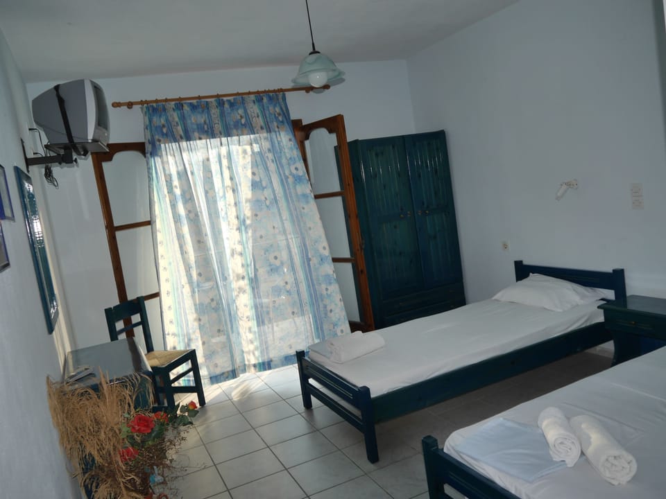 Soundproofing, iron/ironing board, free cribs/infant beds, free WiFi