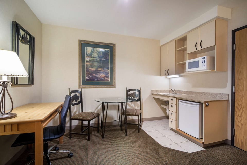 In-room safe, desk, iron/ironing board, free cribs/infant beds