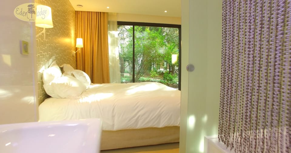 Deluxe Double Room (Bagatelle) | View from room