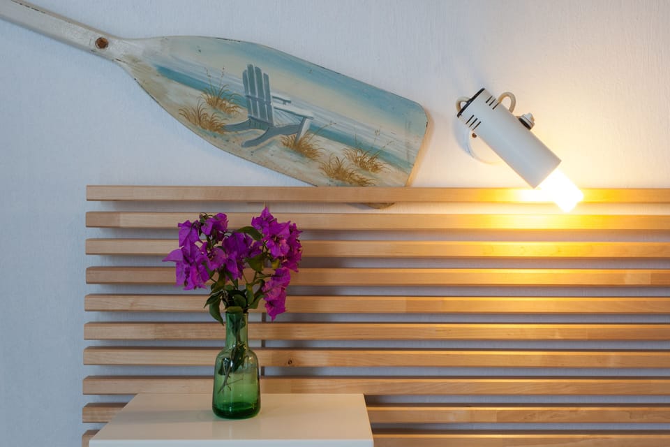 Studio Sea View | Laptop workspace, blackout drapes, soundproofing, iron/ironing board