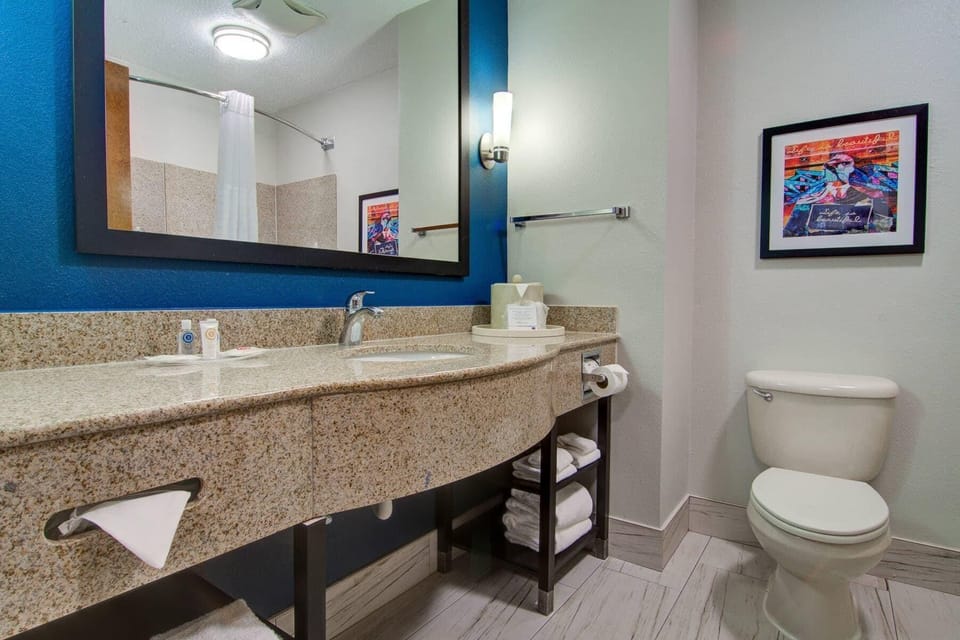 In-room safe, individually decorated, individually furnished, desk