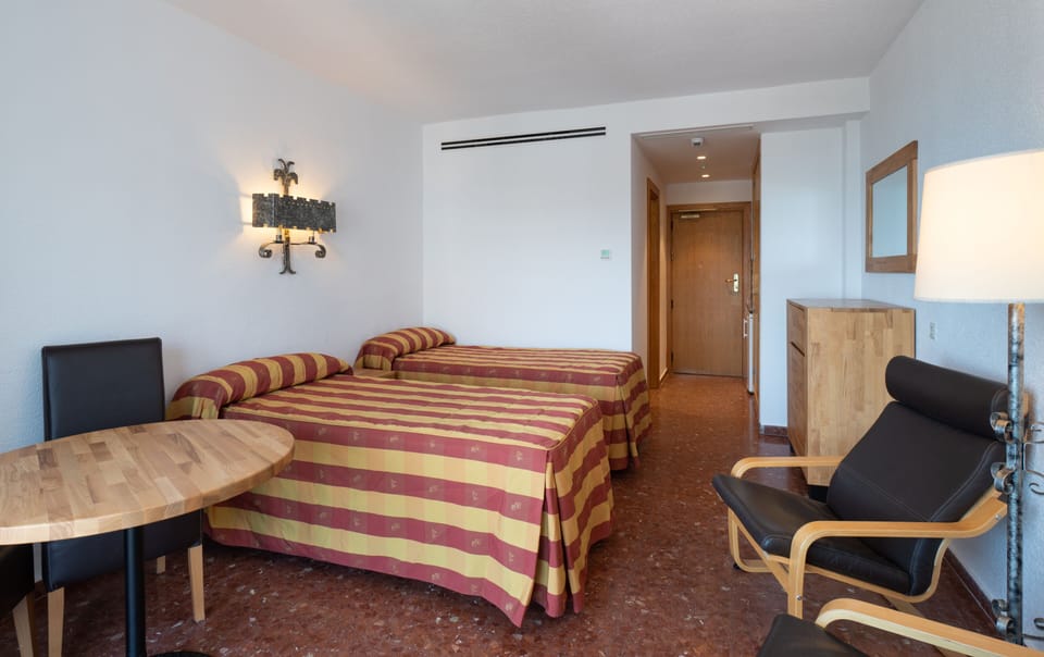 Basic Studio, Ground Floor | Memory foam beds, free WiFi, bed sheets