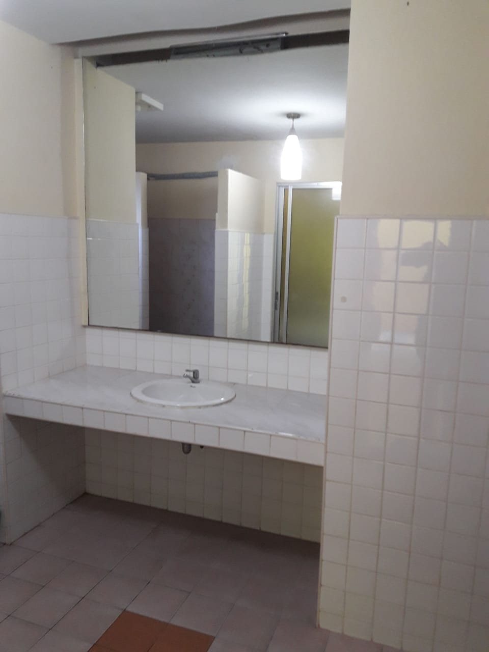 Shower, free toiletries, hair dryer (on request), towels