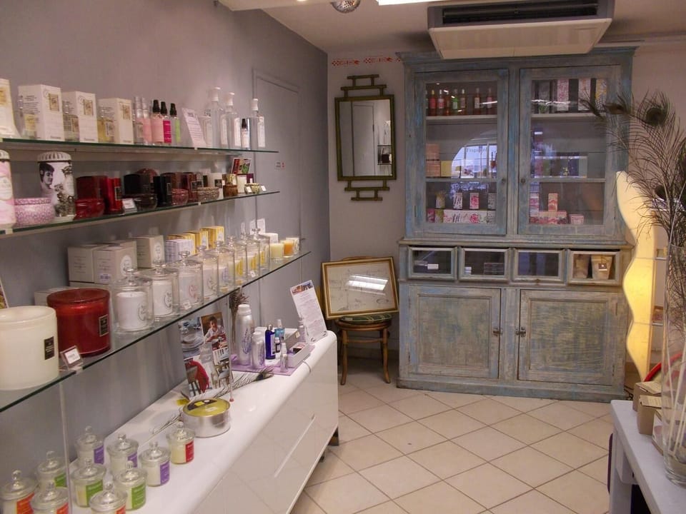 Gift shop