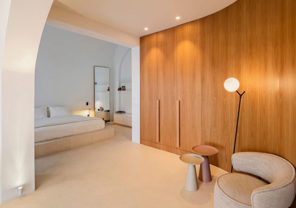 Honeymoon Suite (with Private Outdoor Jacuzzi) | Premium bedding, minibar, in-room safe, soundproofing