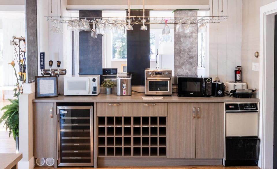 Shared fridge, shared microwave