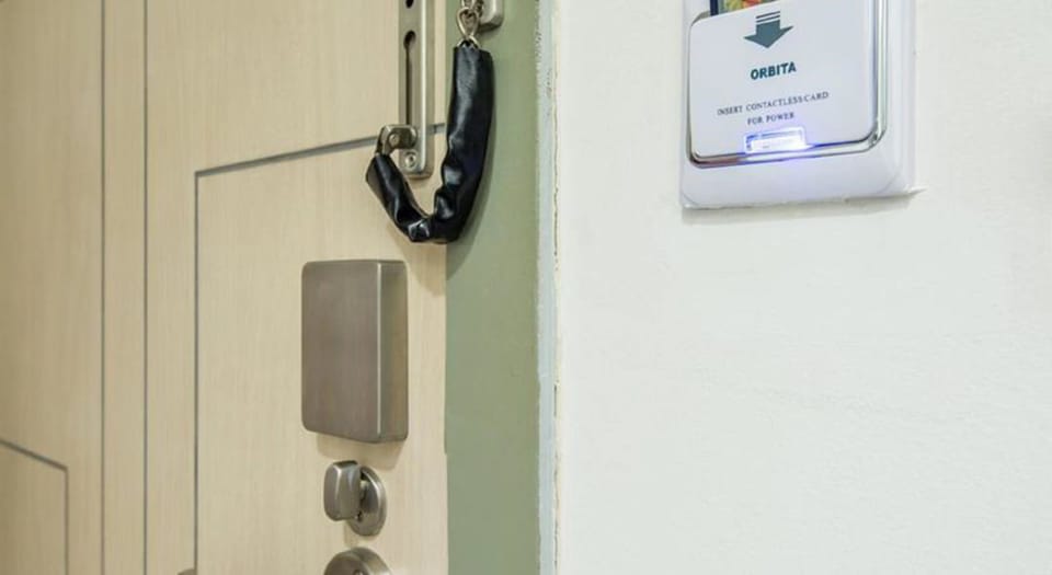 In-room safe, blackout drapes, free WiFi