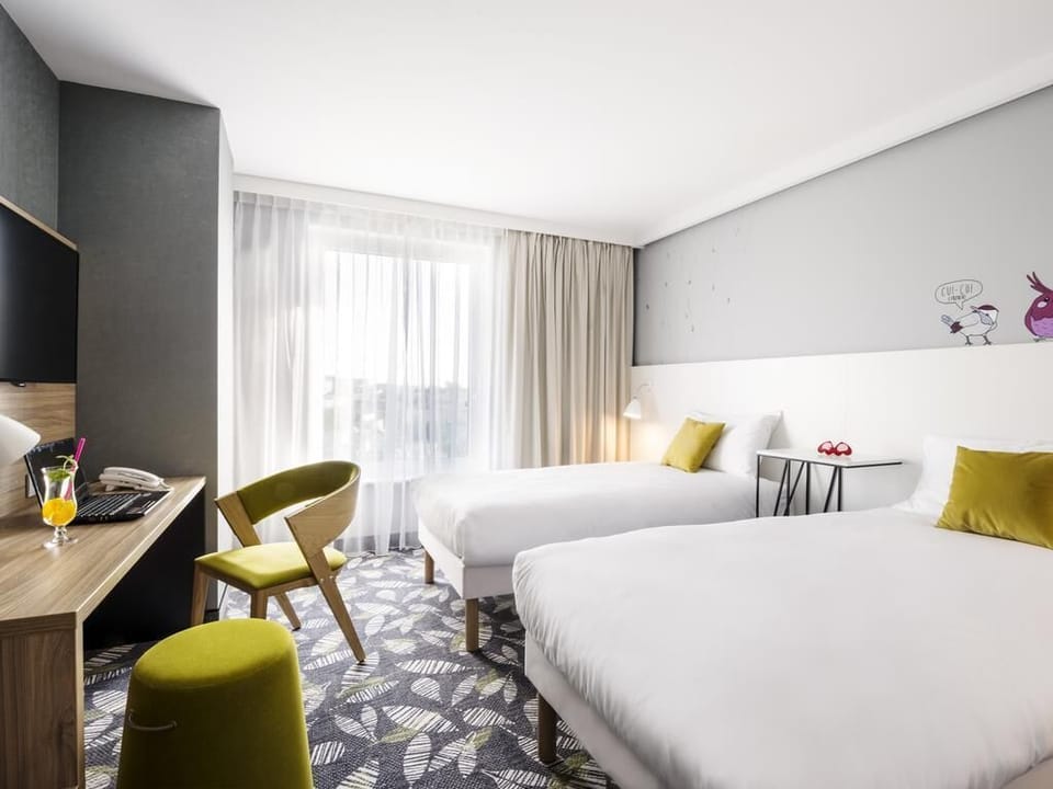 Standard Twin Room, 2 Twin Beds | Desk, soundproofing, free WiFi, bed sheets