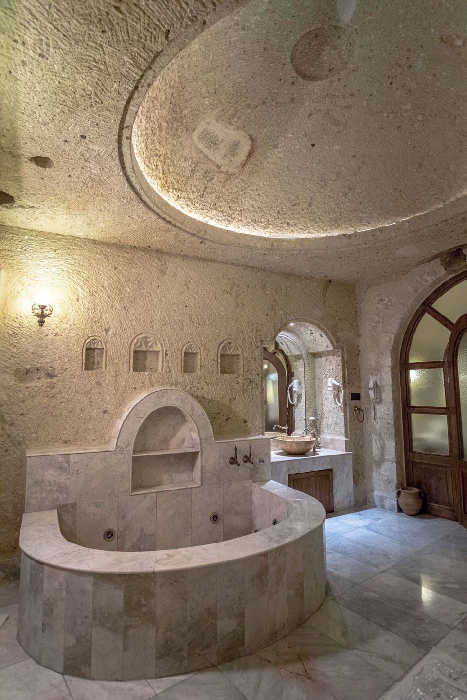 Premium Triple Room | Bathroom | Free toiletries, hair dryer, slippers, towels