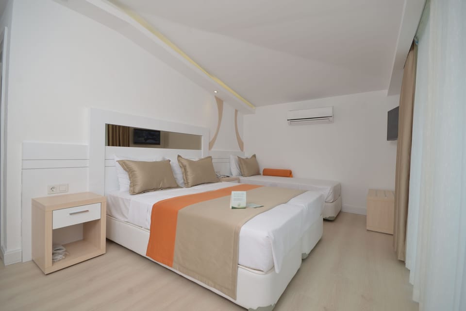 Minibar, in-room safe, soundproofing, travel crib