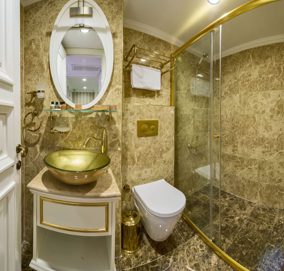 Bathroom shower