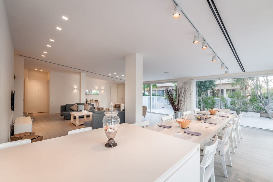 Villa, Ensuite | In-room dining