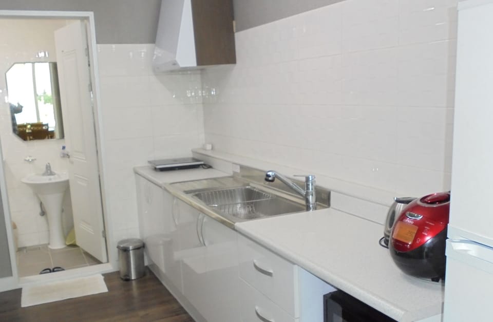 No. 2 | Private kitchen | Full-size fridge, stovetop, electric kettle, cookware/dishes/utensils