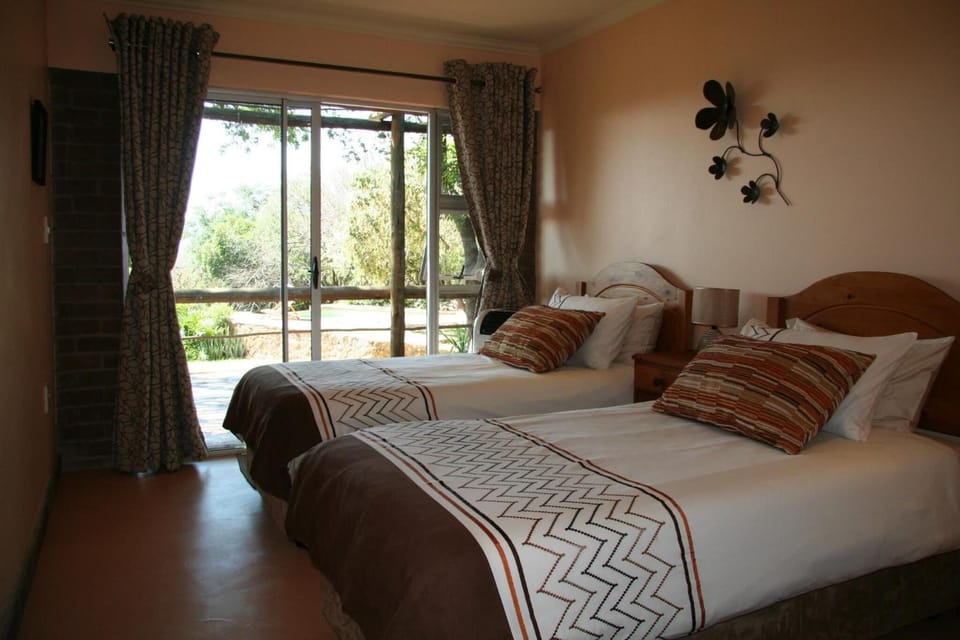 Premium bedding, minibar, WiFi