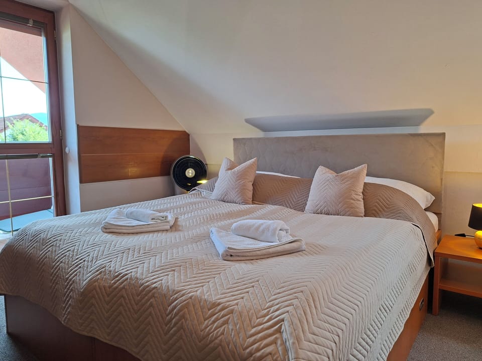 Deluxe Double Room, 1 Bedroom, Balcony, Mountain View | In-room safe, soundproofing, iron/ironing board, free WiFi