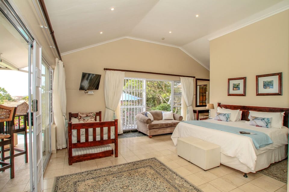 Luxury Double or Twin Room | Minibar, in-room safe, individually decorated, desk