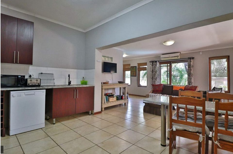 Family Bungalow, 2 Bedrooms | Living area | 42-inch LED TV with digital channels, TV, Netflix