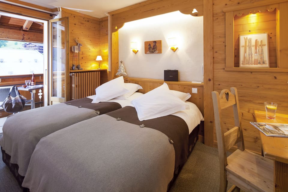 Double Room, Balcony | Desk, soundproofing, cribs/infant beds, rollaway beds