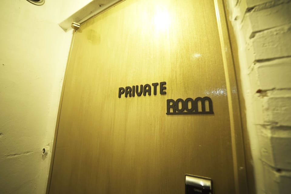 In-room safe, soundproofing, free WiFi