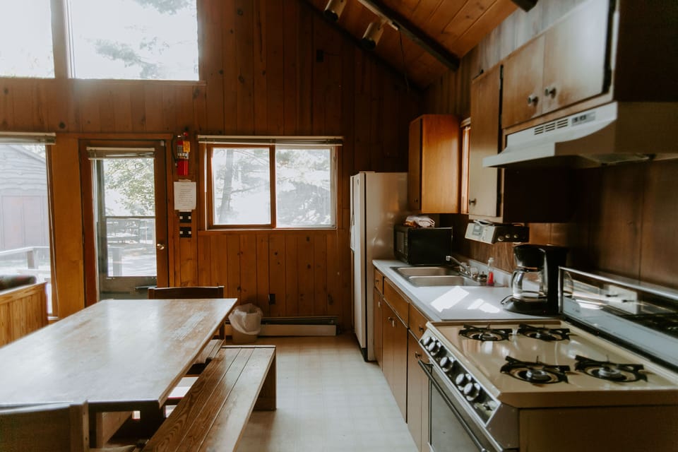 TeePee Cabin - 2BR Lakeside w/ Fireplace | Private kitchen | Coffee/tea maker, paper towels