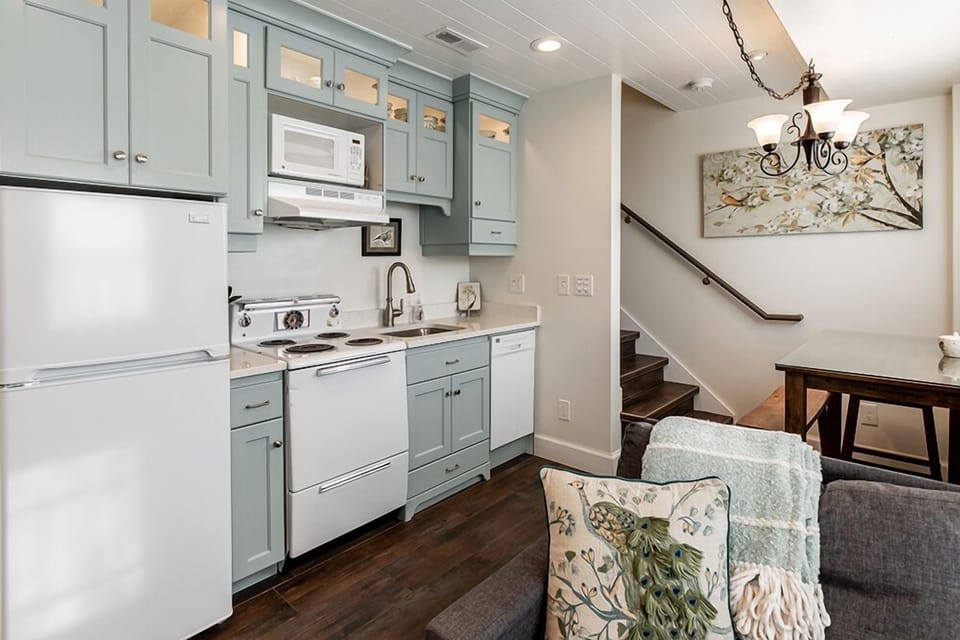 #8 Duffield Cottage | Living area | 36-inch flat-screen TV with digital channels, DVD player