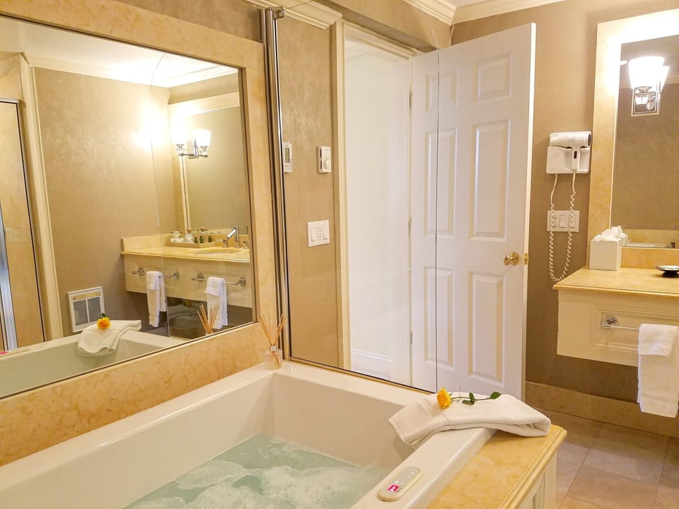 Luxury Room, 1 Bedroom, Non Smoking (Room 301 (Ivoryton Suite)) | Bathroom | Separate tub and shower, free toiletries, hair dryer, bathrobes