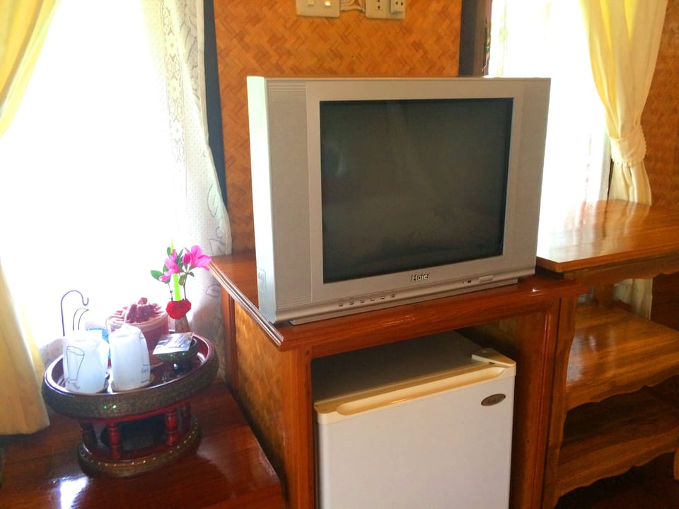 Bungalow | Rollaway beds, free WiFi