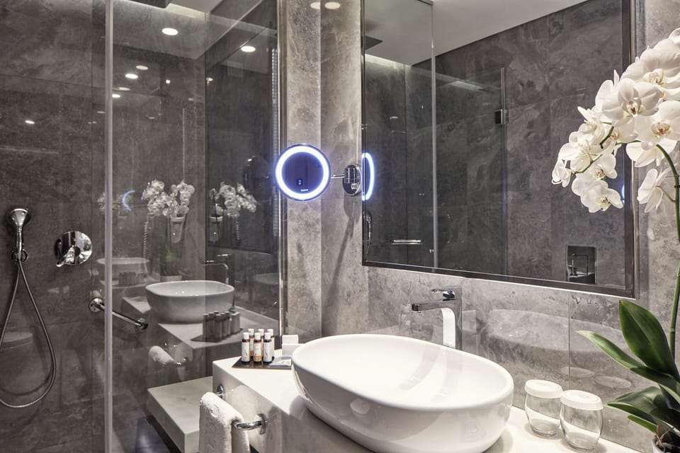 Electra Metropolis Athens Hotel in Athens