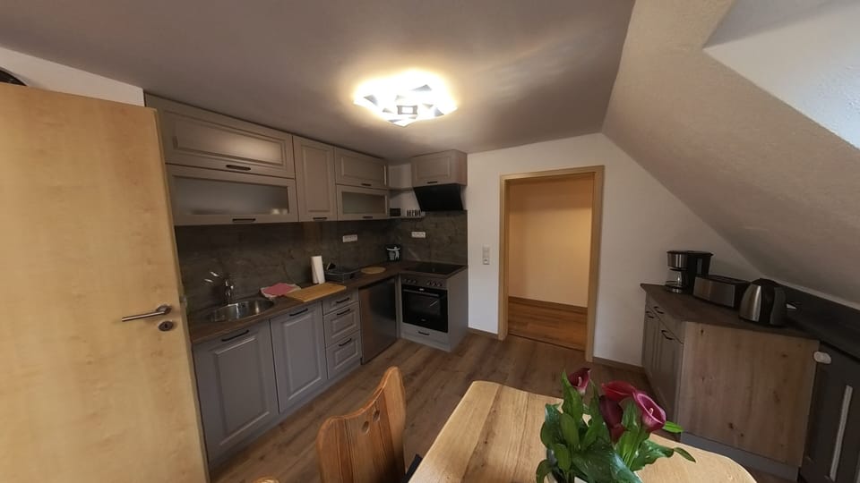 Standard Condo, 2 Bedrooms, Non Smoking, Kitchenette | In-room dining