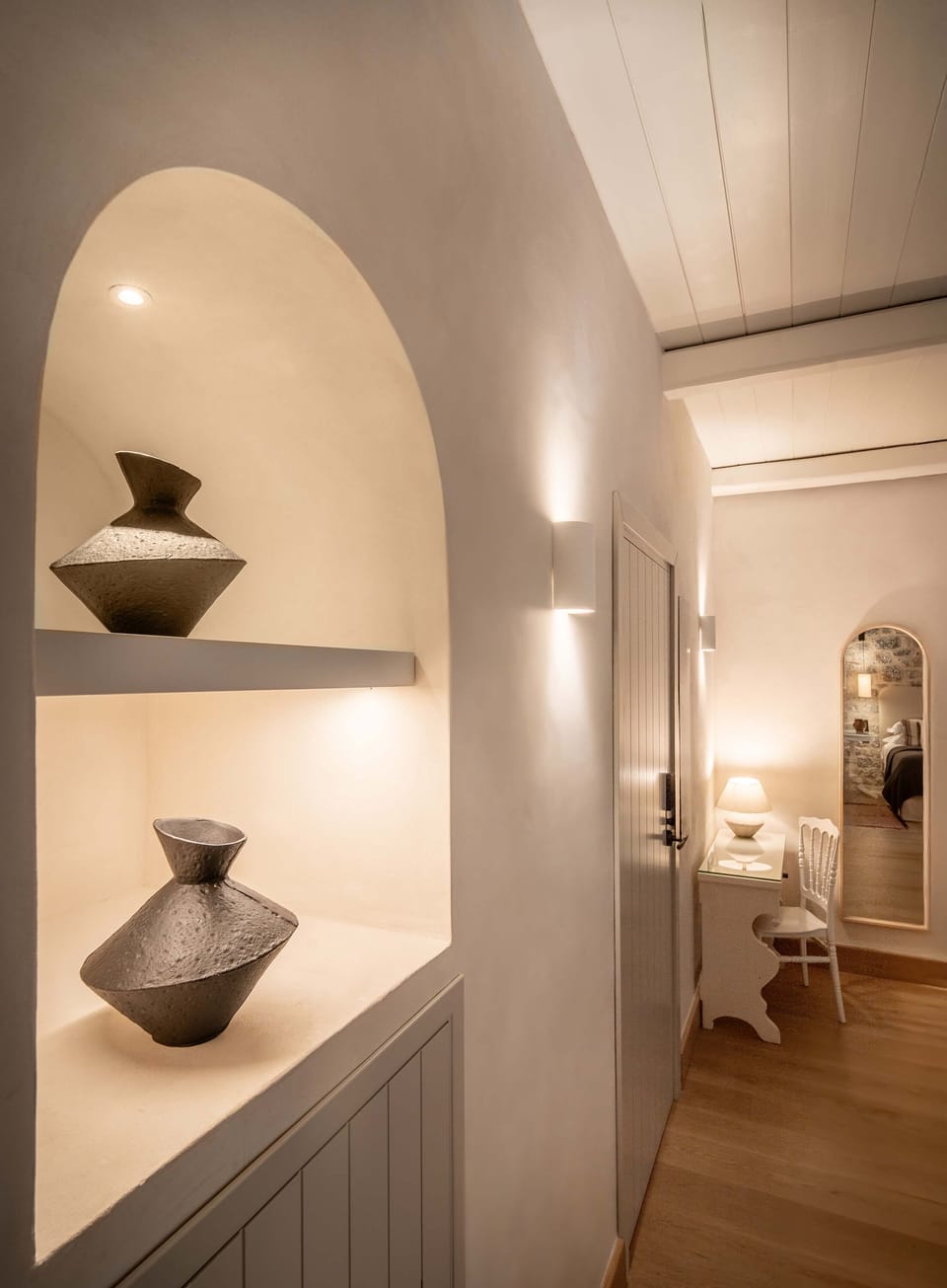 Junior Suite, Mountain View | Minibar, in-room safe, desk, soundproofing