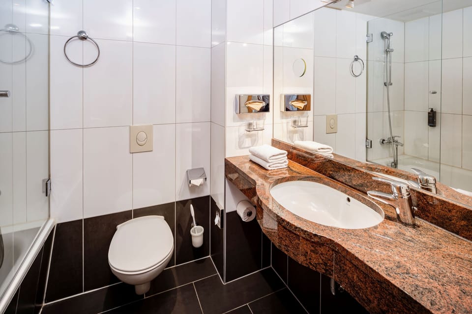 Rainfall showerhead, hair dryer, towels, soap