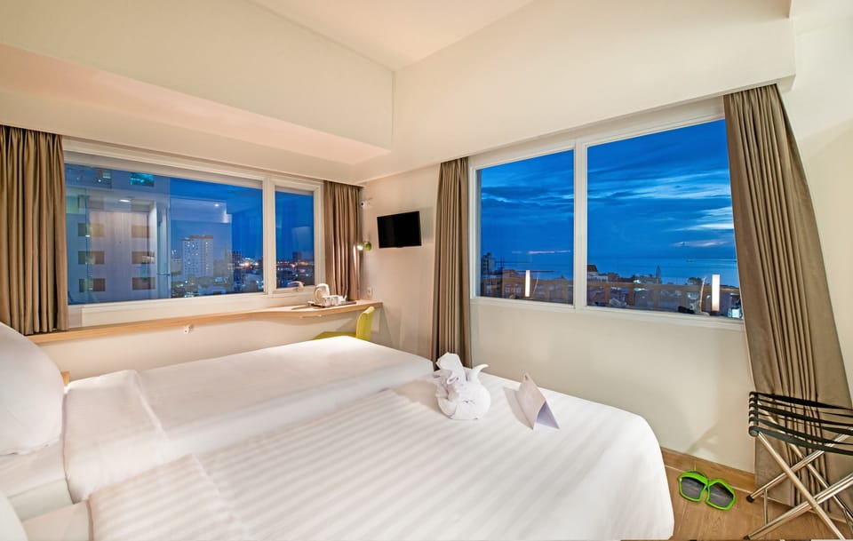 Superior Twin Room | Desk, WiFi (free)
