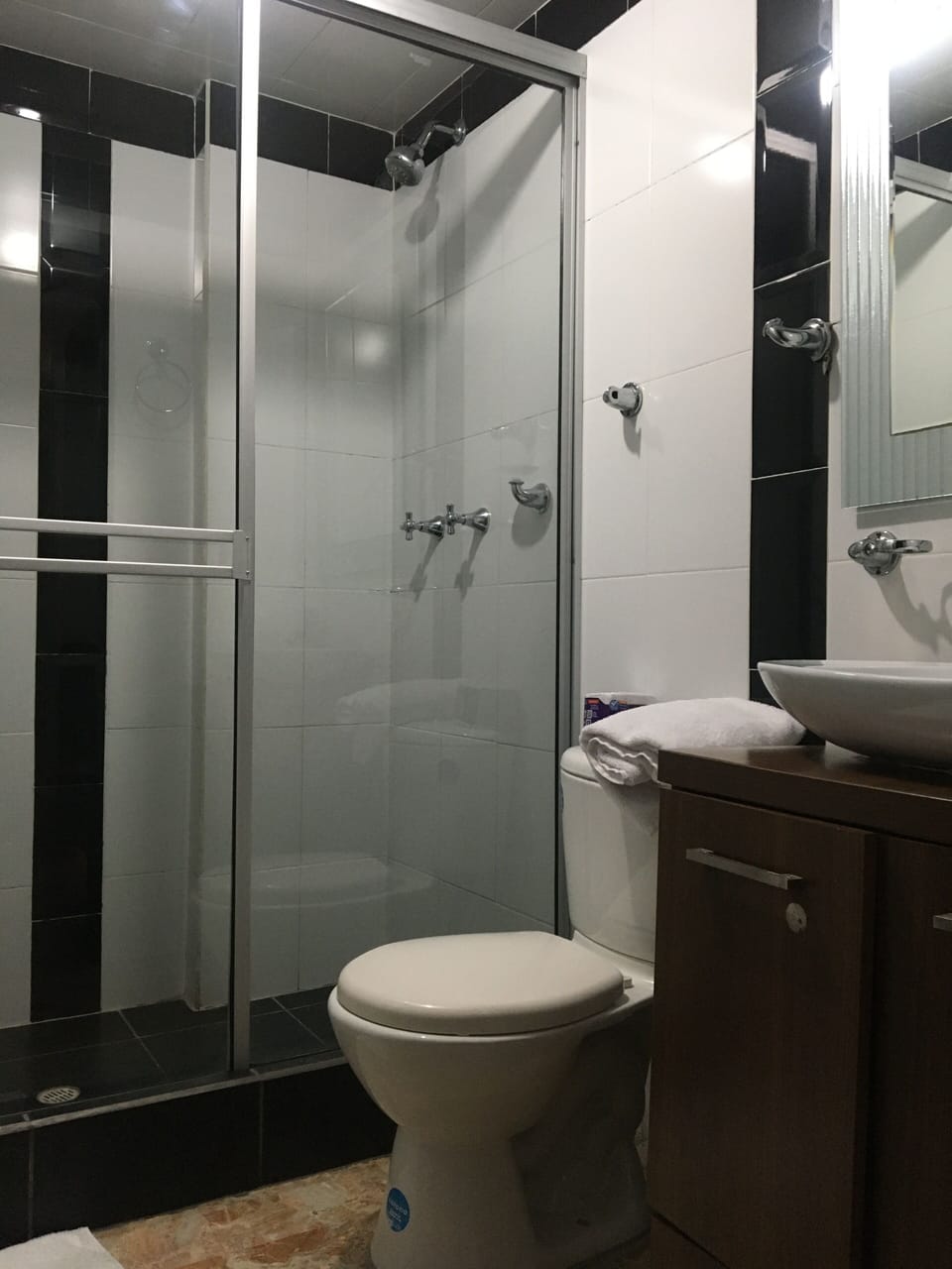 Shower, free toiletries, towels