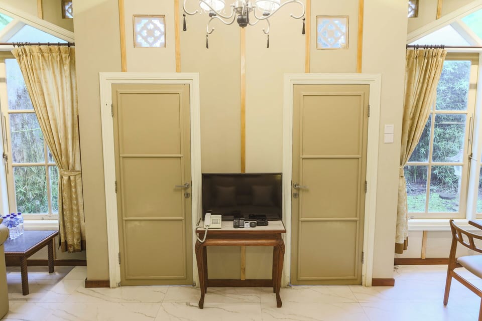 Family 6 | In-room safe, free WiFi