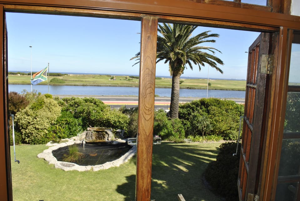 Montagu Cotswold Luxury, King Bed or Twin Beds, Upper floor, View | Water view