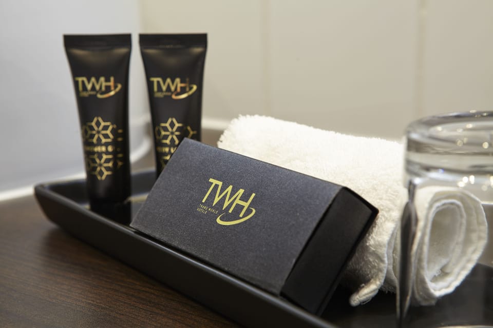Superior Room | Bathroom | Combined shower/tub, hair dryer, towels, soap