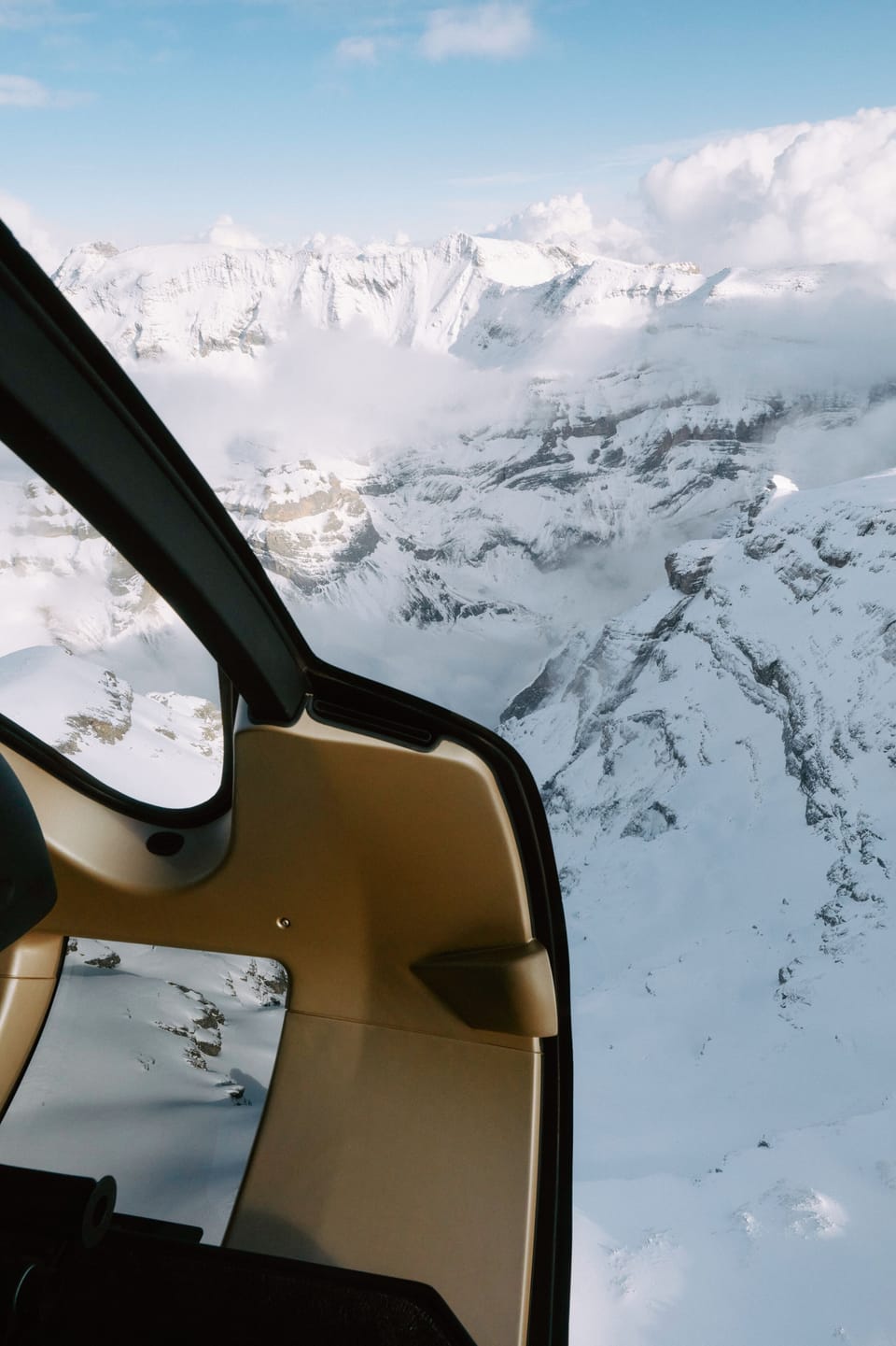 Helicopter/plane tours