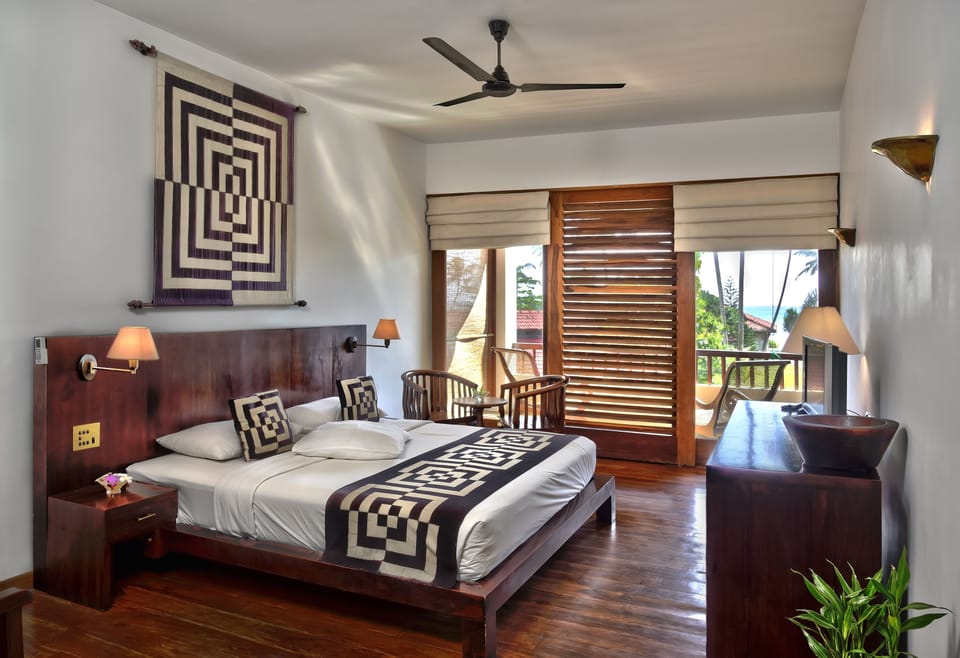 Superior Room | Pillowtop beds, minibar, in-room safe, desk