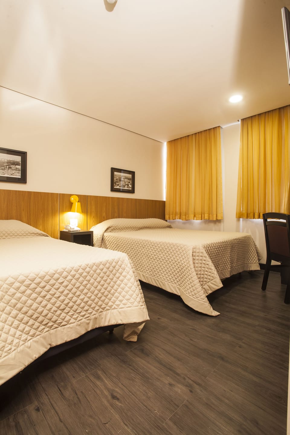 Room, 2 Twin Beds | Minibar, in-room safe, desk, free WiFi