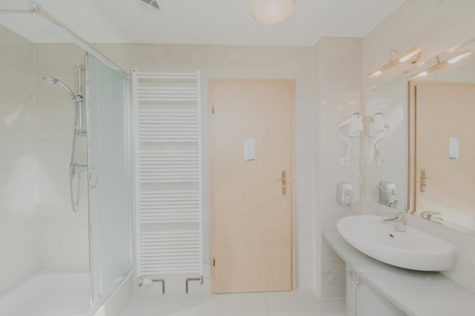 Free toiletries, hair dryer, towels