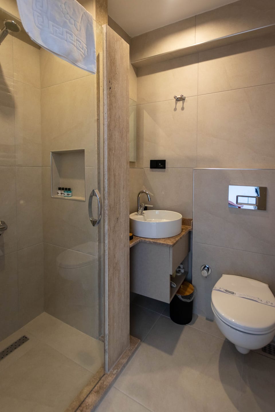 Shower, free toiletries, hair dryer, bathrobes